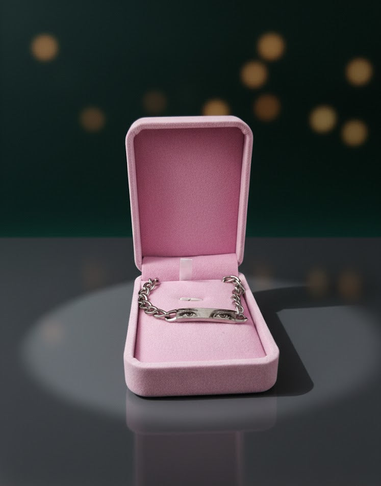 Гривна със снимка на вашите очи